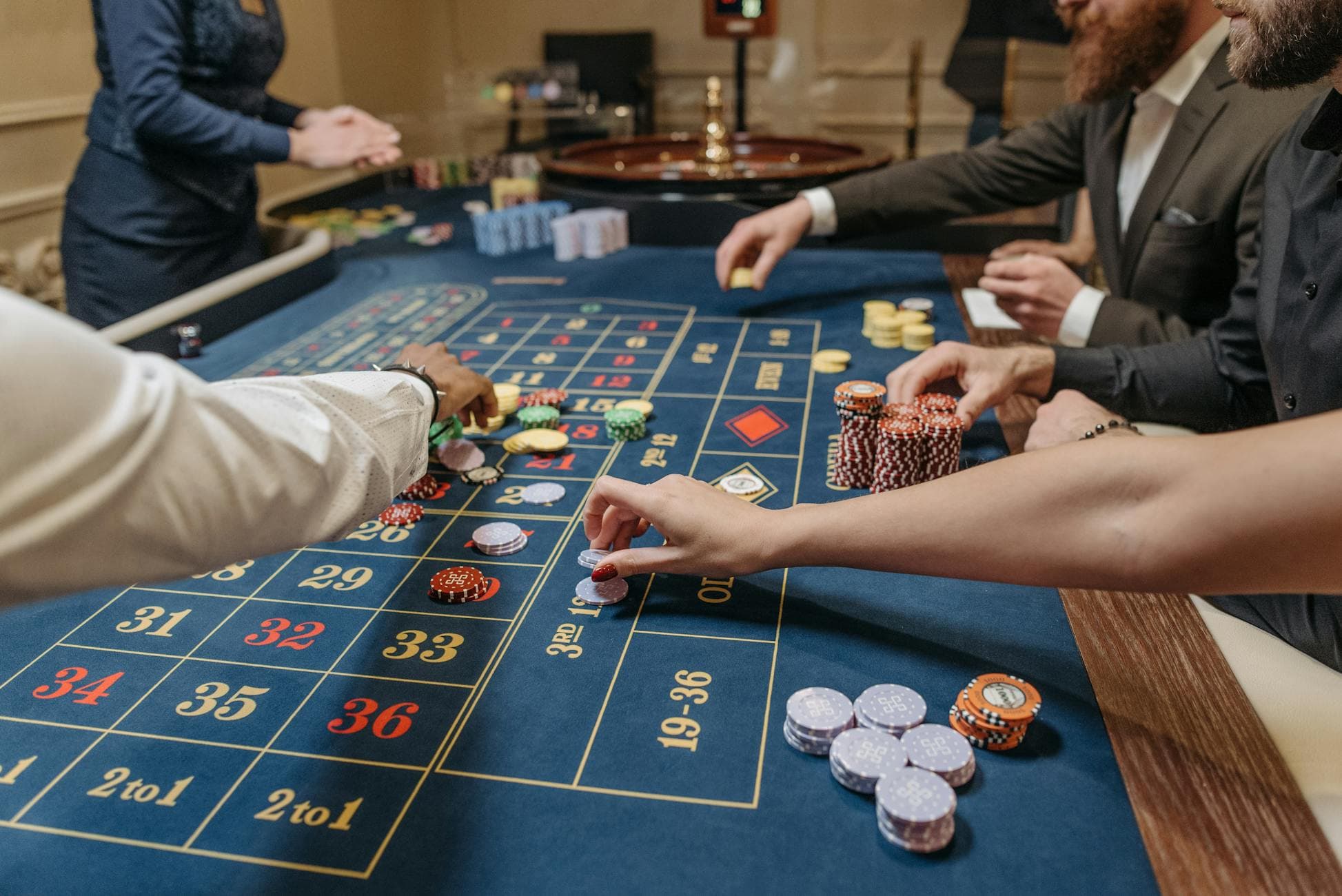 Stake Plinko Mobile Explained: Controls, Risk, and Session Habits editorial image